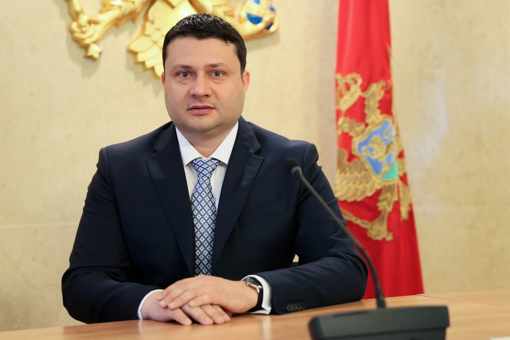 Smolović: Hvatanje vandala koji su oskrnavili zastave potvrđuje efikasnost institucija