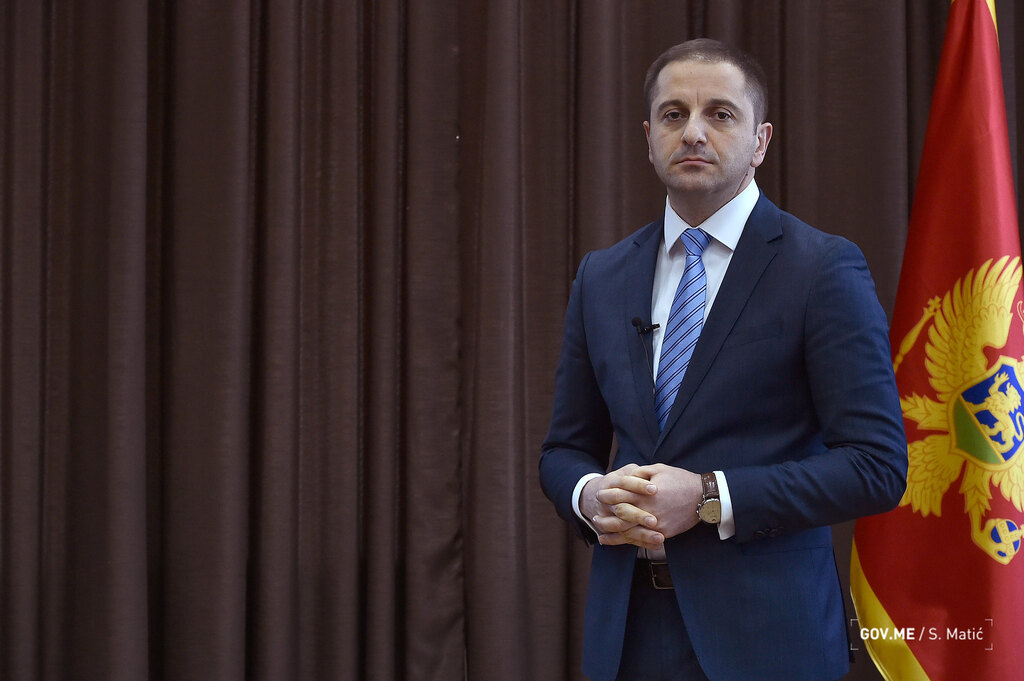 Ministarstvo prosvjete: Roditelji putem aplikacije mogu vidjeti sve ocjene svoje djece