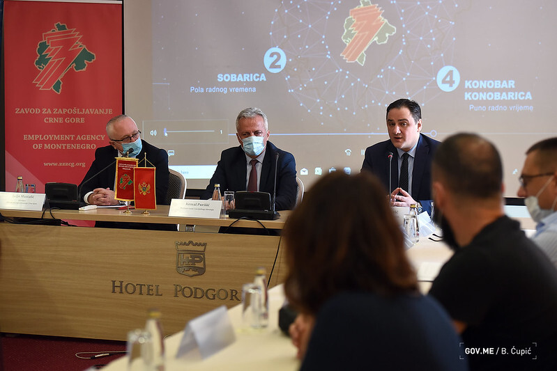 “Zaposlimo domaće”: Nezaposleni da se okrenu crnogorskom tržištu rada,  poslodavci da ukažu povjerenje domaćoj radnoj snazi