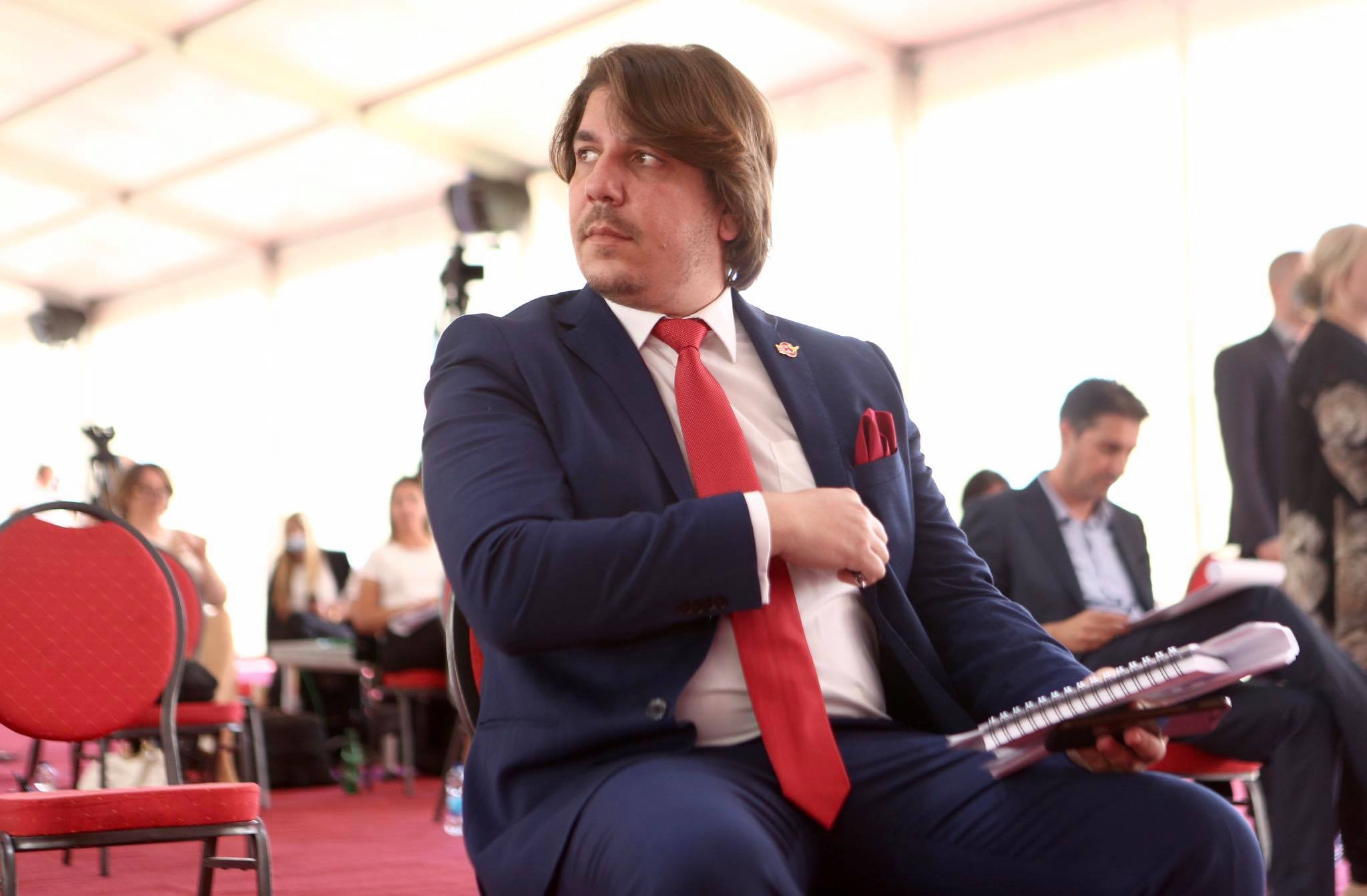 SD Budva: Radović da se učlani u udruženje anonimnih predsjednika Skupštine