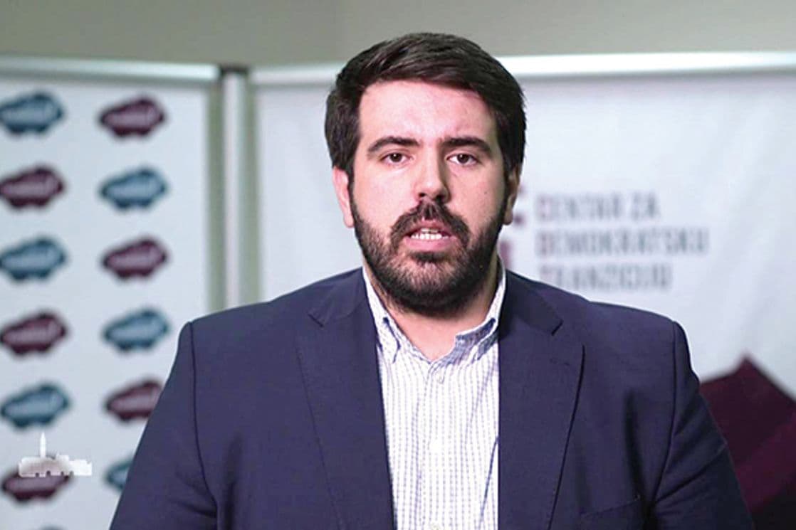 Filipović za Standard: Demokrate i DF prigrlili besposličare i vječite studente da na FB targetiraju manjine
