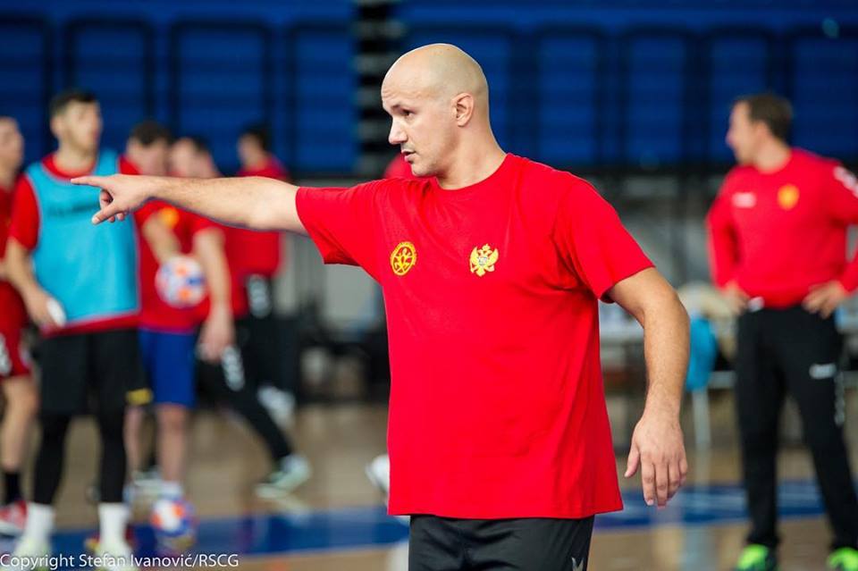 Crnogorci vode u trci za najboljeg trenera: Vujović i Roganović ispred Červara