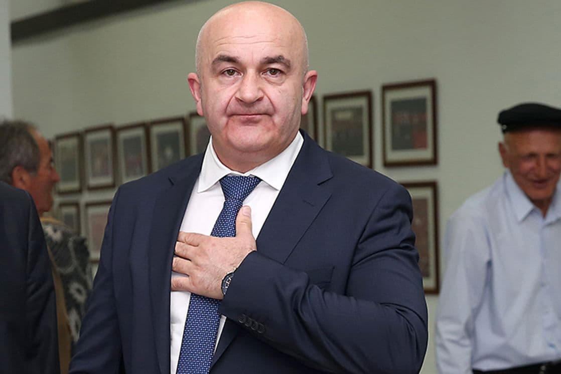 SNP Bečiću: Interes je vaša jedina nacija i vjera, prodali ste nas 2015. godine