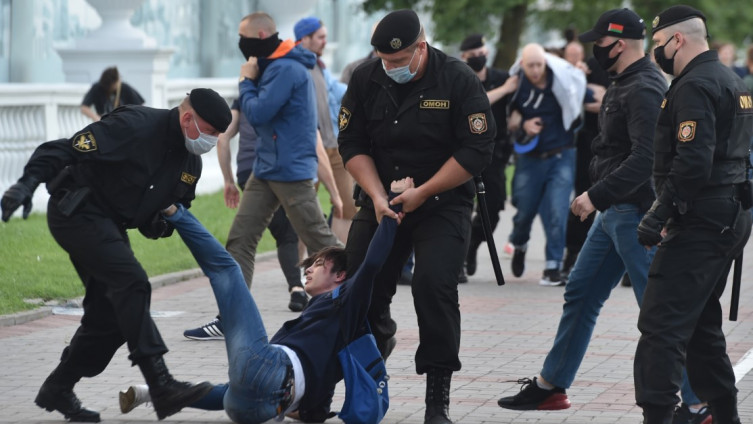 PROTESTI u Bjelorusiji: Policija hapsi demonstrante