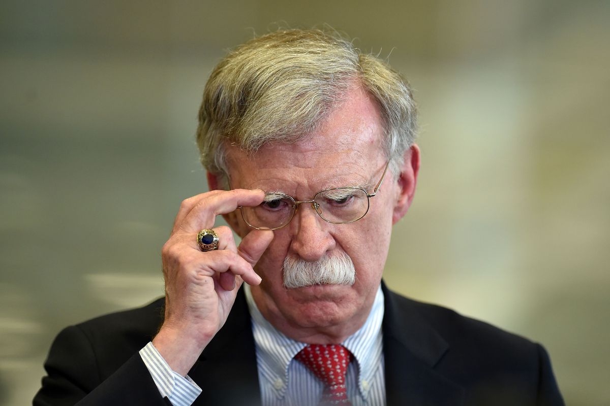 Bolton: Predsjednici Srbije i Kosova željeli korekciju granica