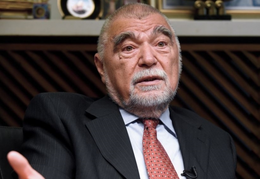 Mesić: Neki u Beogradu žele Crnu Goru preko SPC uvesti u &#8216;srpski svet&#8217;