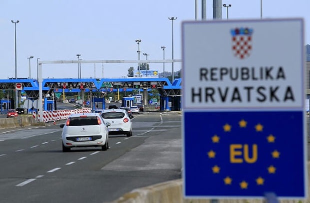 Hrvatska produžava zabranu prelaska granice za crnogorske državljane!