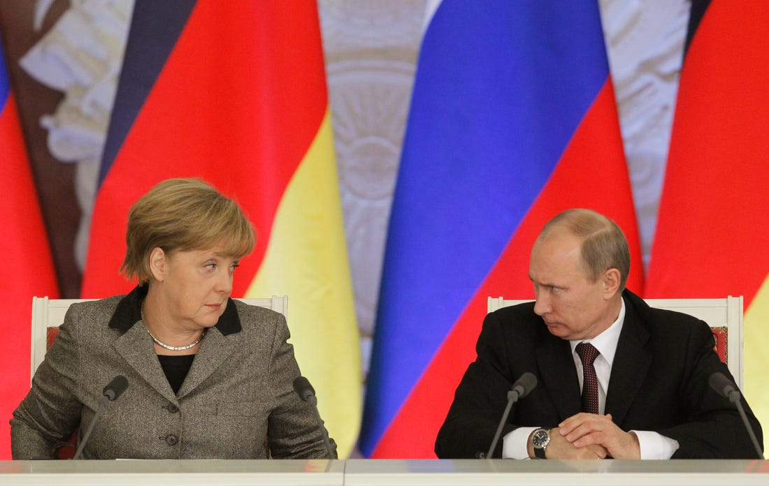 Putin poručio Merkelovoj da se ne miješa u Bjelorusiju