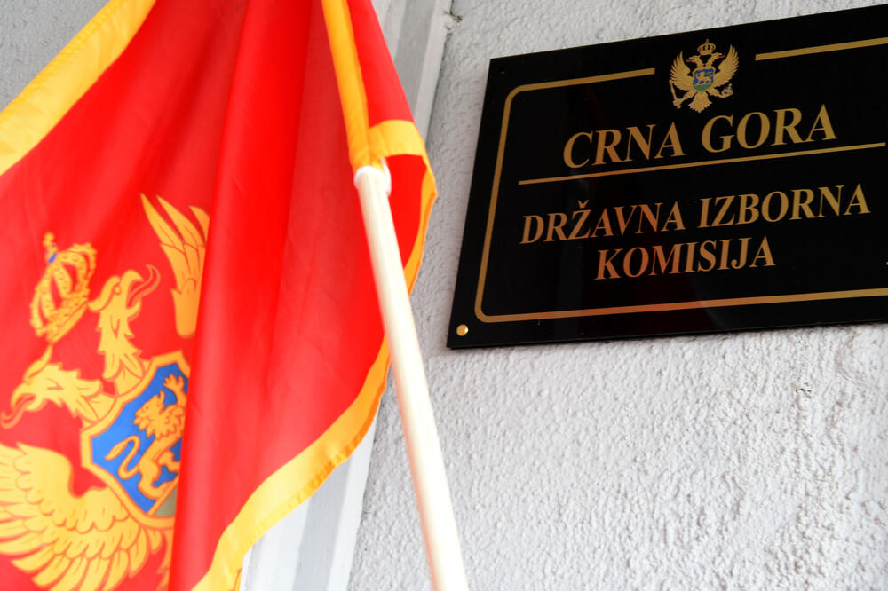 Državna izborna komisija večeras u 19 časova o prigovorima DPS-a