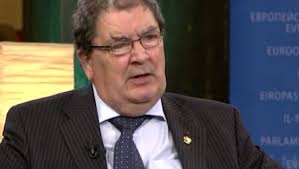 Preminuo nobelovac Džon Hjum