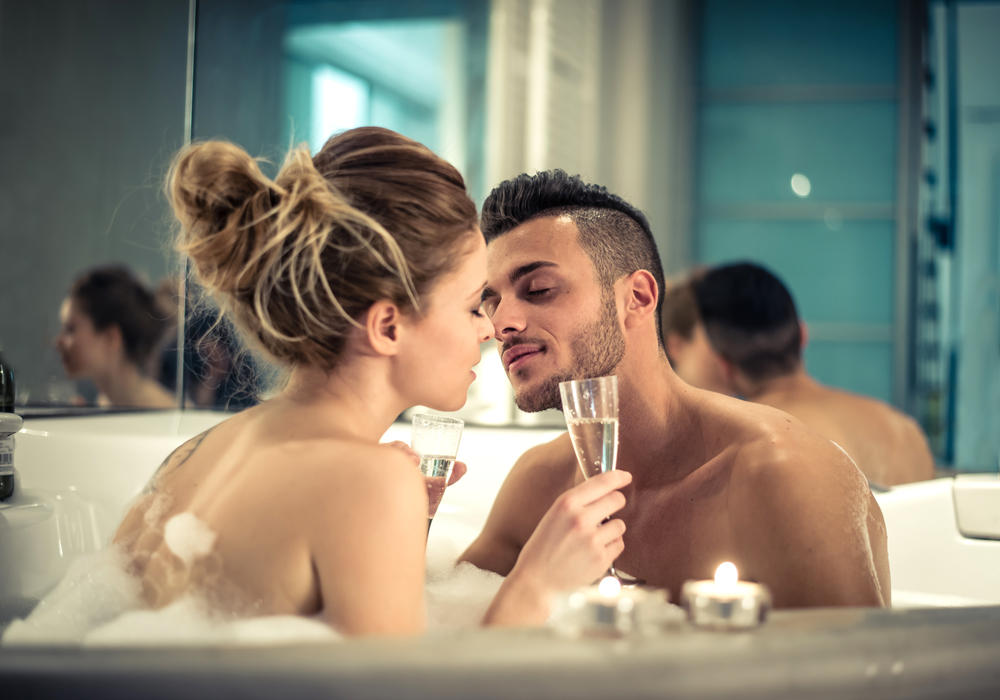 KAKO DA GA UZBUDITE ? Pet savjeta djevojaka koje rade u &#8220;hot lajnu&#8221;