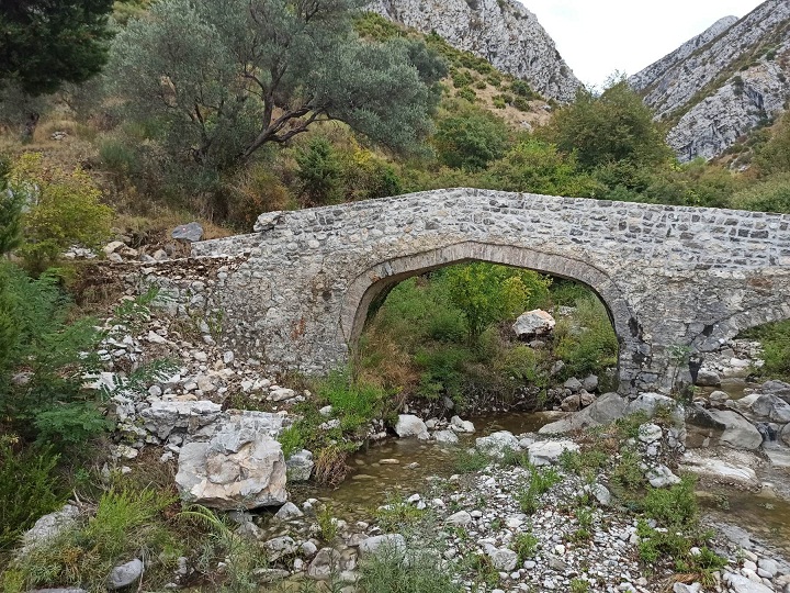 Nevrijeme oštetilo most u Starom Baru