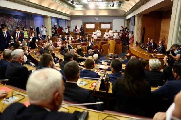 Na pravu himnu montirali lažnu: Umetnuli pjesmu „Oj junaštva svijetla zoro“