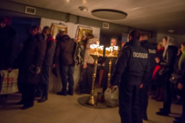 “Crna ruža”, “Hare krišna”… Koje sekte djeluju u Srbiji