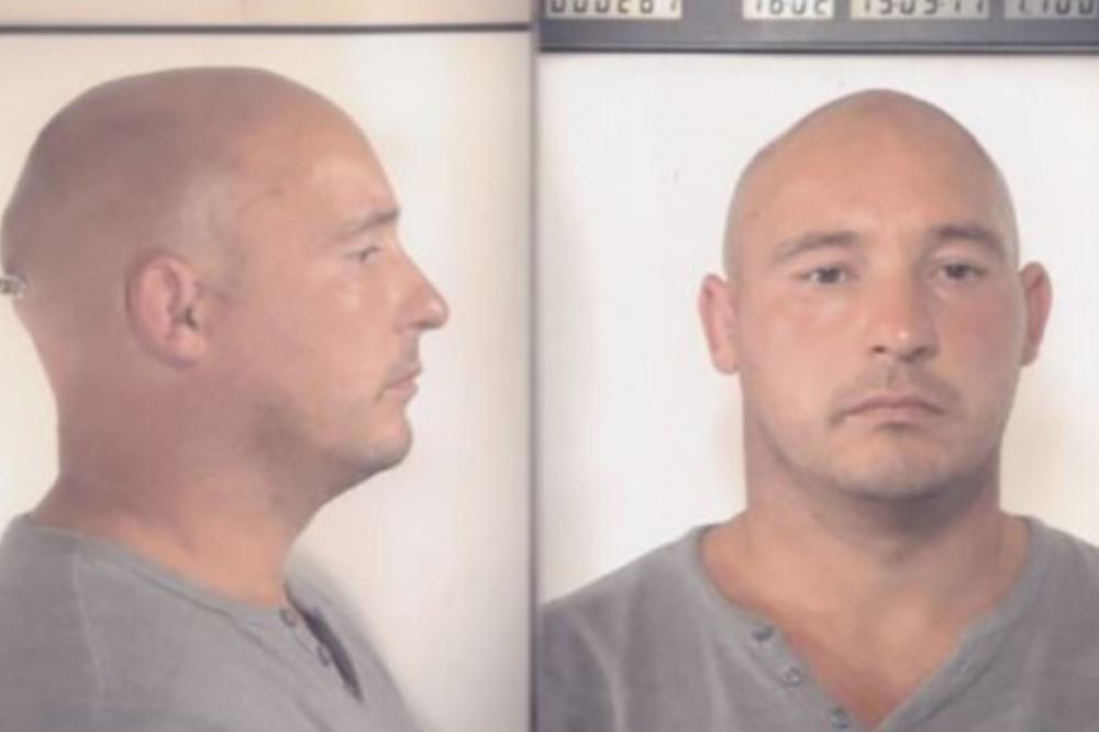 PLAĆENI UBICA ČABA DER PORUČIO IZ ZATVORA: Nisam ubijao za novac! Branio sam se u mafijaškom ratu balkanskih klanova!