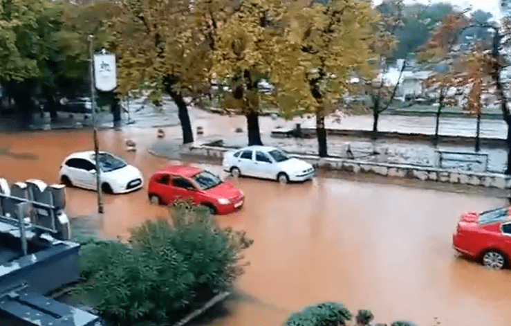HRVATSKA: Nevrijeme na sjevernom Jadranu, gradovi pod vodom