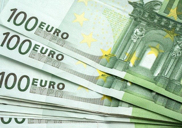 Bankama sredstva bez kamate, građanima kamata 2,99 odsto