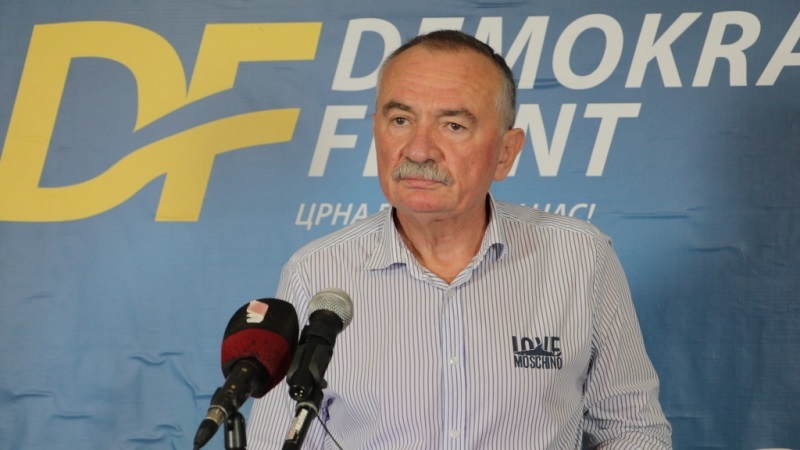 Radulović: Vrijeme nam neumitno curi i  ionako potrošena Crna Gora se još više troši