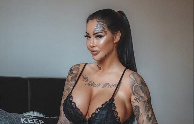Srbijanska starleta zbog intimnih fotografija zaradila preko 41.000 dolara