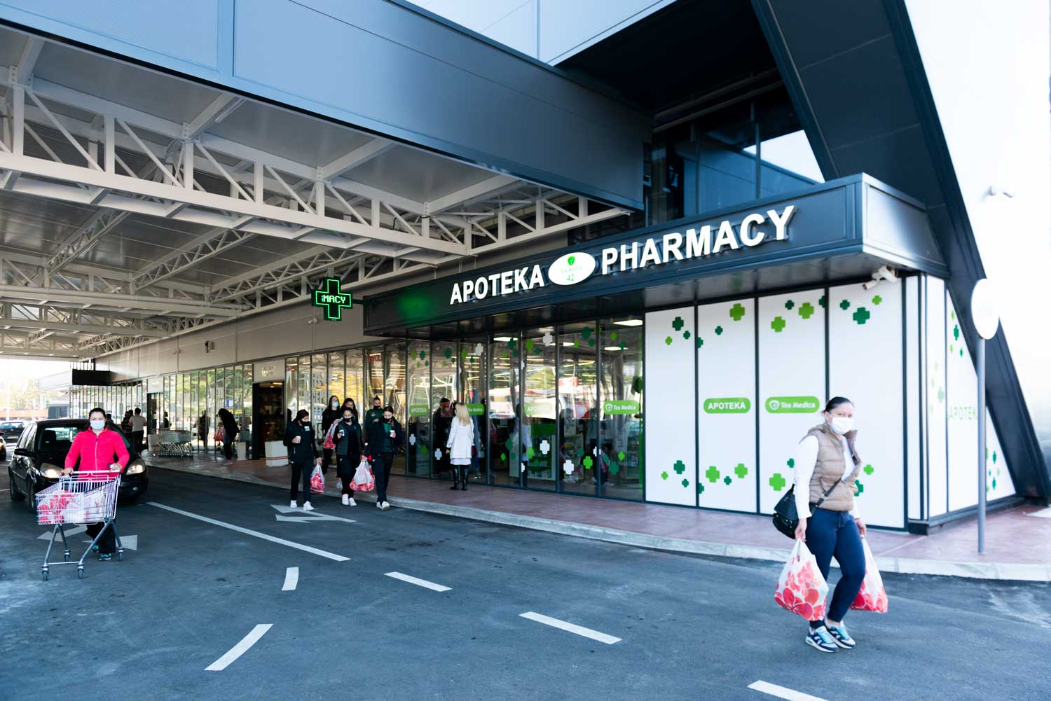 (FOTO) Novi hipermarket &#8220;Voli&#8221; u Podgorici: Niske cijene i specijalni poklon popusti