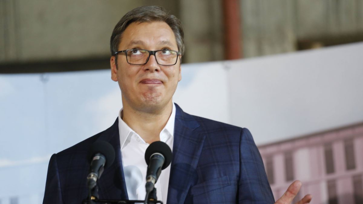 Kako je govorio Vučić: Predsjednik ne treba da govori na sahrani patrijarha (VIDEO)