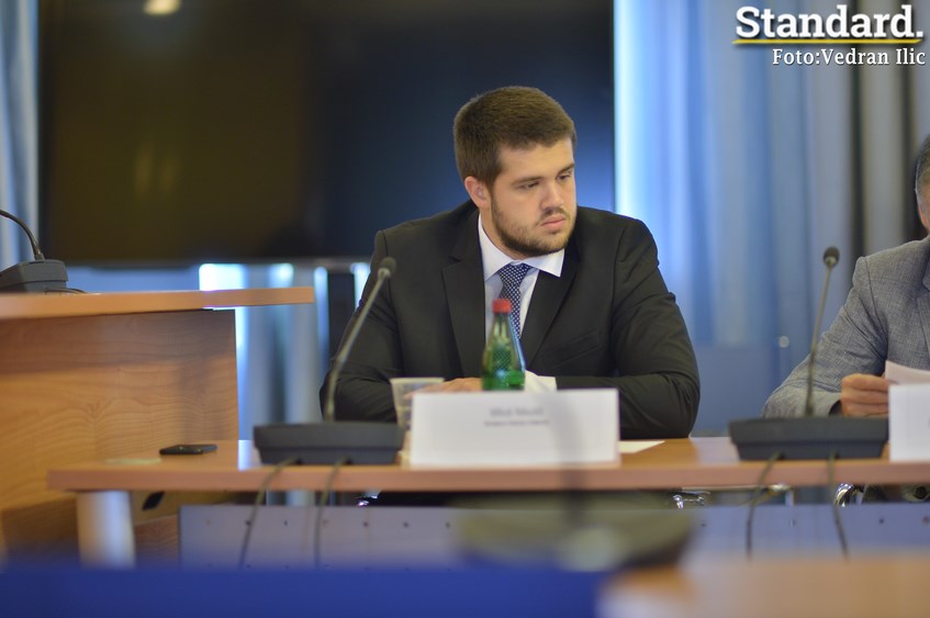Nikolić: Božovićevi postupci ga diskfalifikuju kao ambadasora, a karakterišu kao mešetara na političkoj sceni