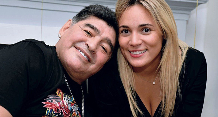 Ona je bila Maradonina posljednja djevojka, vjerili se a onda ga je IZBACILA IZ KUĆE(FOTO)