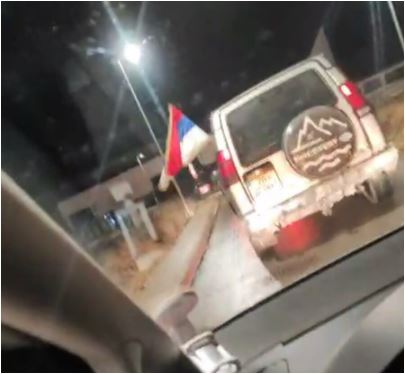 Na Žabljaku, u Nikšiću, Budvi, Pljevljima uz sirene i srpske trobojke slave izbor Vlade Crne Gore