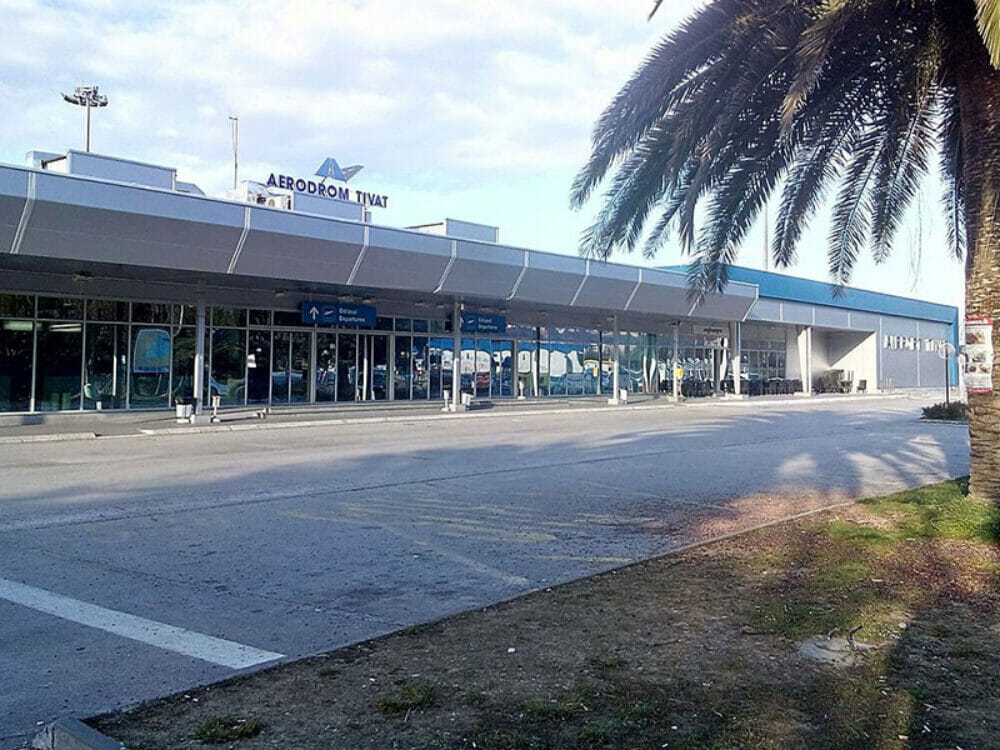 Aerodrom Tivat: Promet putnika u nekim danima iznad očekivanja
