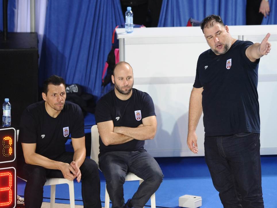 ŽESTOK PORAZ SRBIJE NA VATERPOLO TURNIRU U PODGORICI