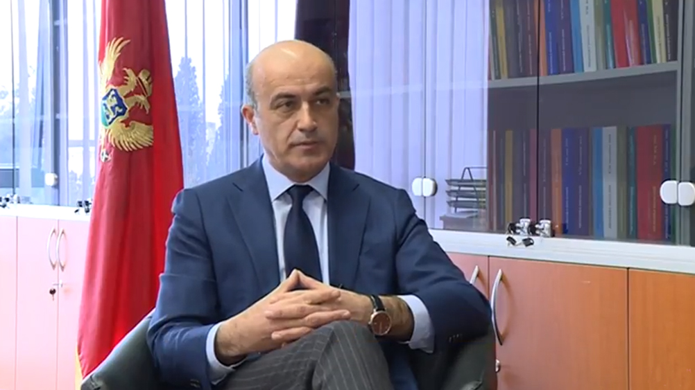 Netransparentnost nove vlasti &#8211; ,,tajno ali organizovano“ CRNO NA BIJELO