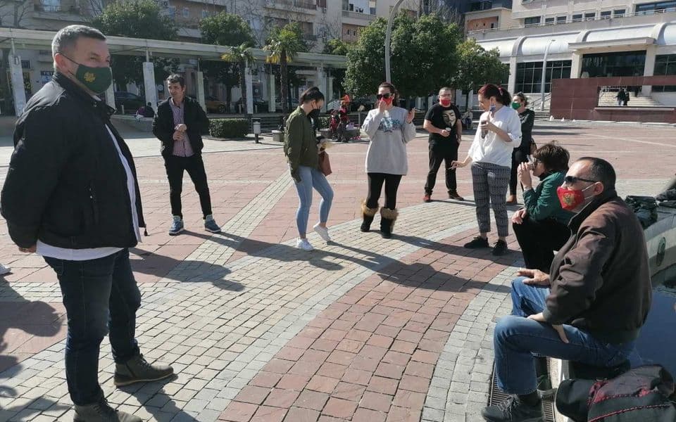 Građani se spontano okupili u centru Podgorice da pruže podršku Opštini Tuzi