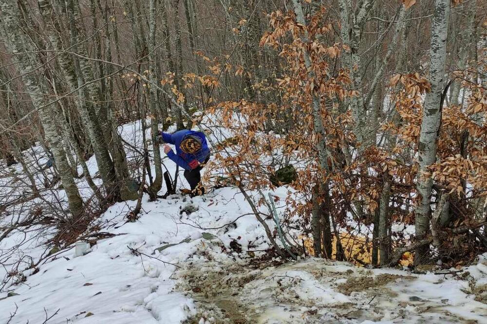 Kod Berana pronađeni tragovi mečeta, ostavljena mu hrana (FOTO)
