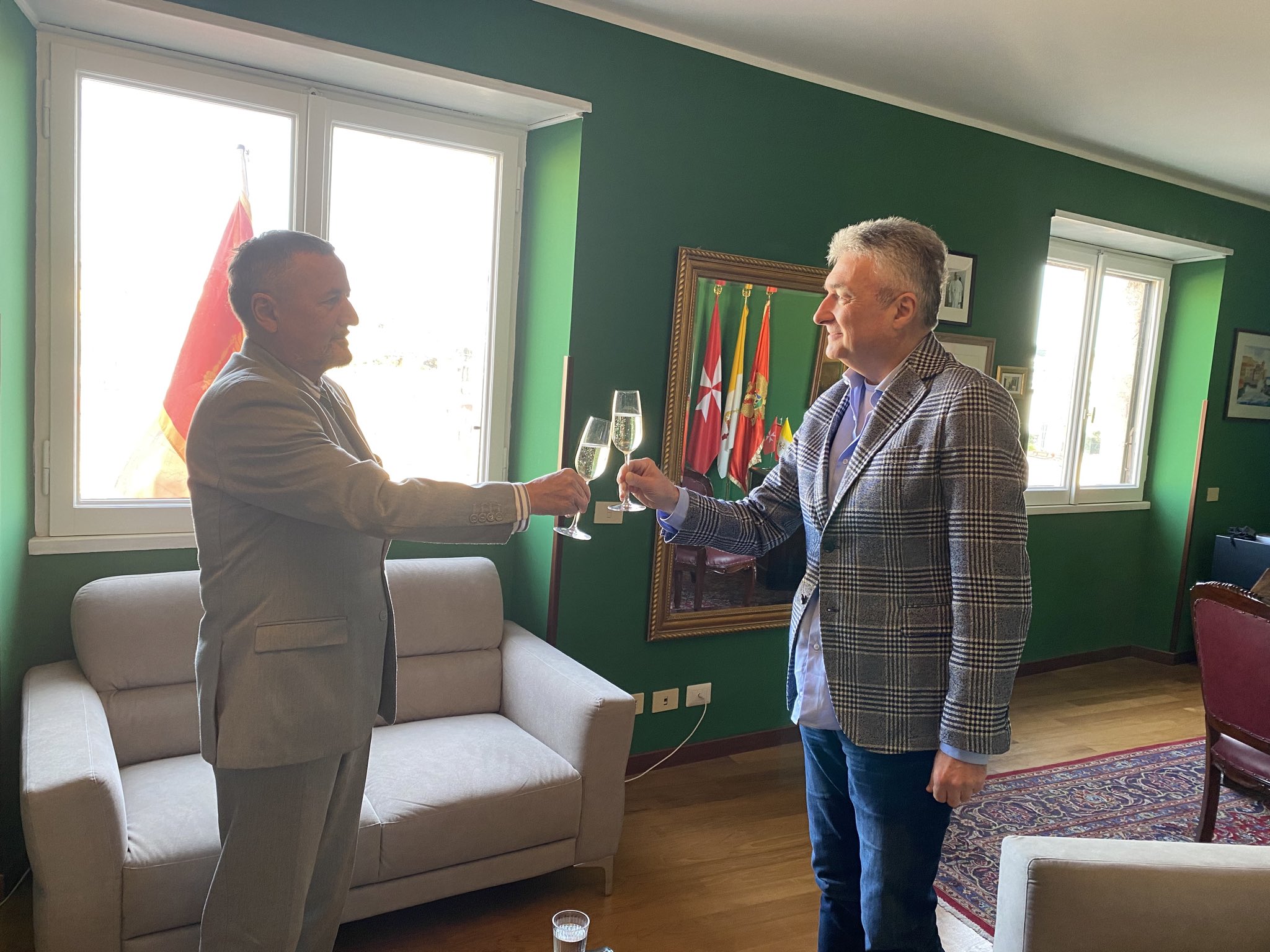 MVP: Vlahović odbija da prihvati da više nije ambasador, procedura nije prekršena slanjem verbalne note