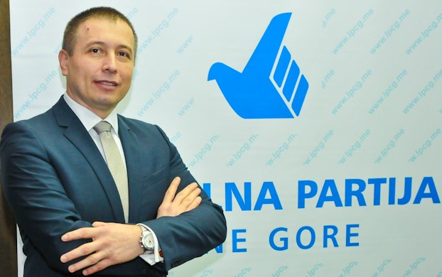 Rabrenović: Skrnavljenje Osmanagića džamije udar je vandala na sve nas