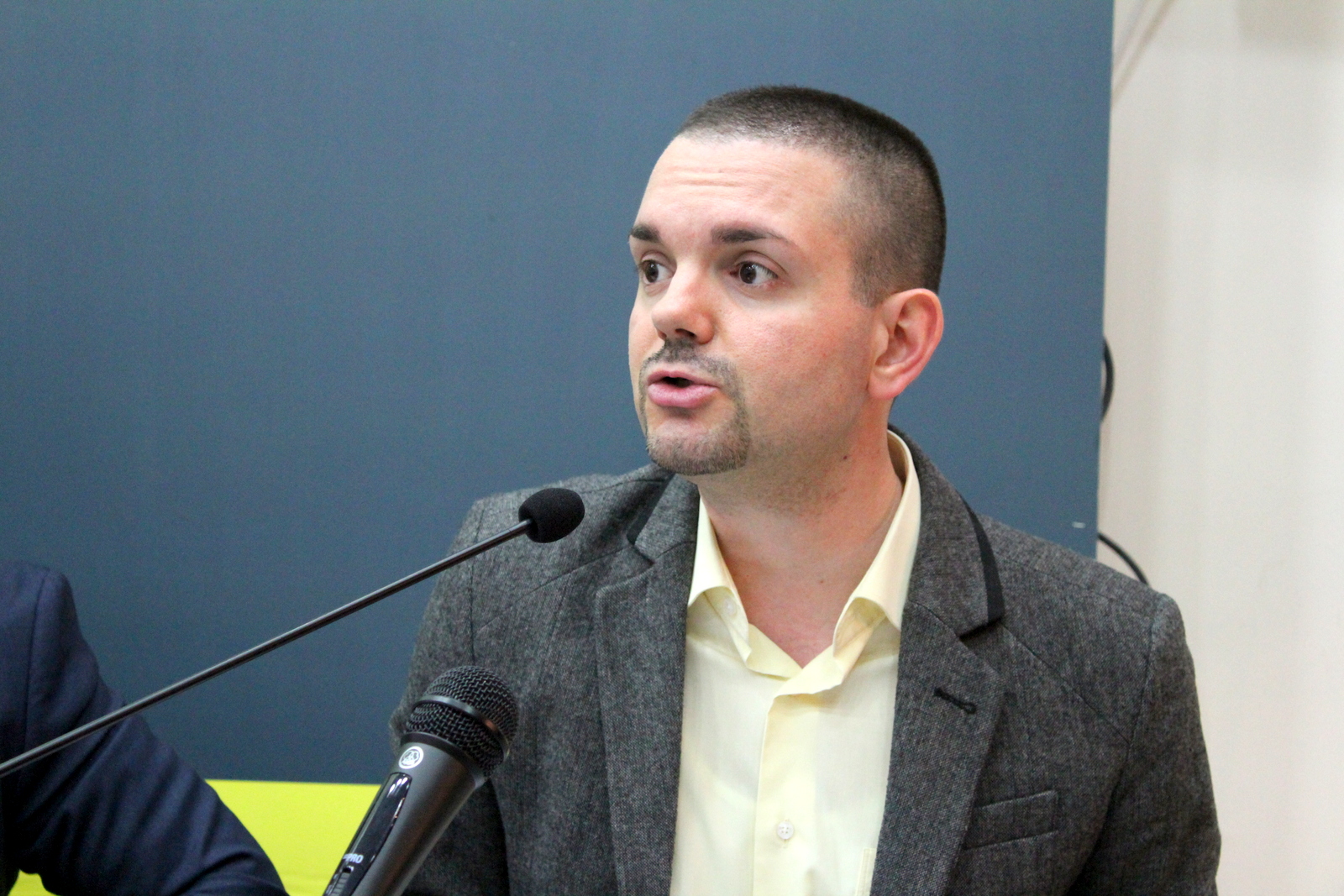 Bešlin: Poruka Abazovića je da je crnogorski identitet fašizam