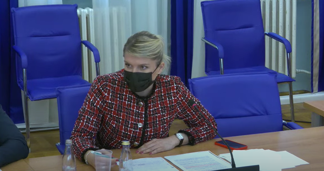 Ministarka: Beskrupulozno je mene optuživati za smrt pacijenata; Vuksanović Stanković: Podsjećate me na ministarku iz komedije Branislava Nušića