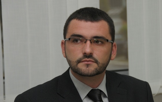 Čirgić odgovorio resoru Bratić: Vidimo se sjutra na Cetinju, dođite da vidite svijet u kome nema tuđih sluga i vjerskih fanatika