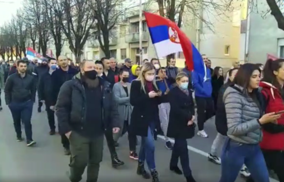 VIDEO: Protesti u više gradova: &#8220;Oj svijetla majska zoro&#8221;, &#8220;Ako padne Vlado, neka padne i Vlada&#8221;