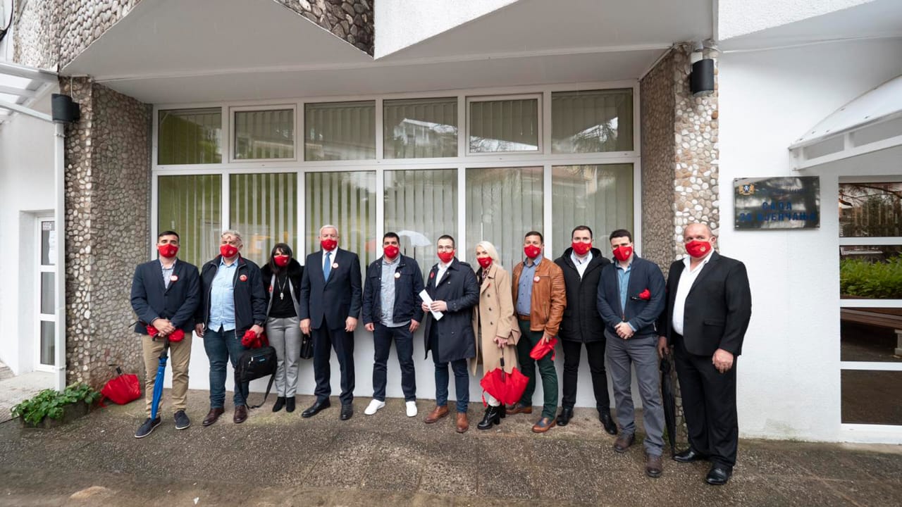 Evropski tim za Herceg Novi predao listu, nosilac Predrag Dabović: Našem gradu trebaju promjene