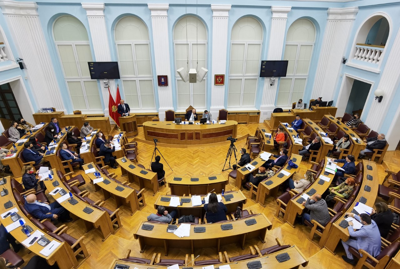 Skupština Prijestonice: Vlada da obrazloži zašto je smanjila kapitalni budžet za Cetinje
