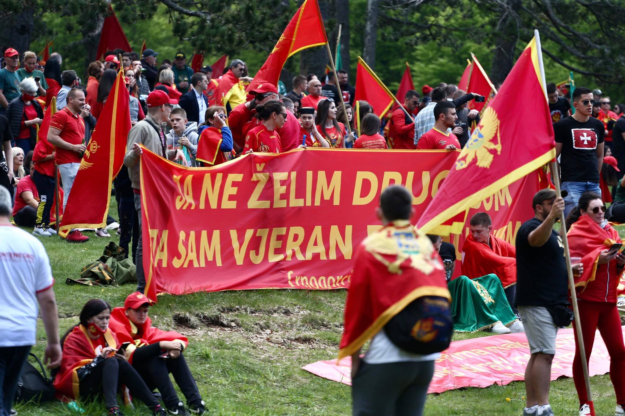 Negiranje nacije: Više od polovine građana Srbije smatra da Crnogorci ne postoje