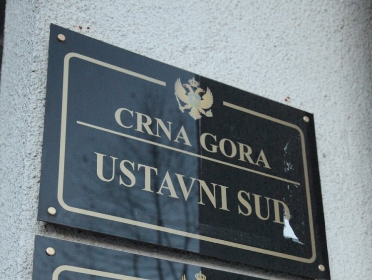 Služba Skupštine preuzela ulogu zakonodavca