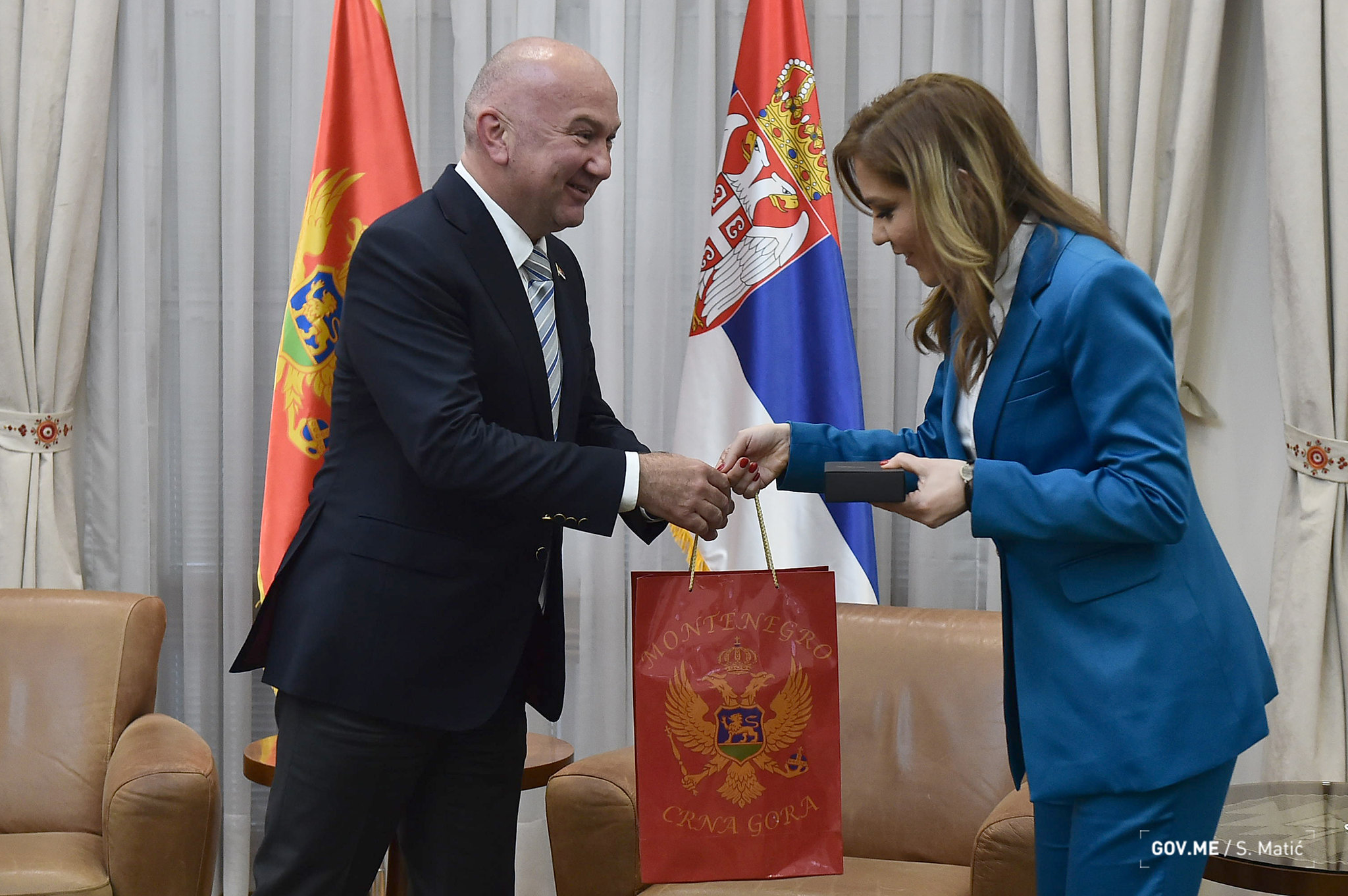Bratić i Popović: Intenzivnija saradnja dvije zemlje za dobro svih građana