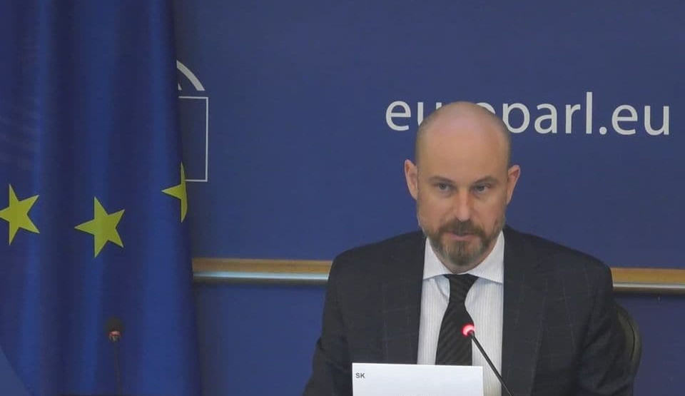 Bilčik: Crna Gora da slijedi mišljenje Venecijanske komisije; Bečić: Stagniramo u pregovorima sa EU