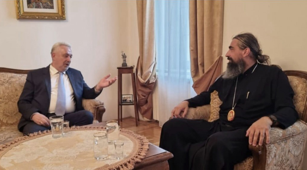 Krivokapić sa Metodijem: Vlada će pomoći obnovu Sabornog Hrama Svetog Vasilija Ostroškog