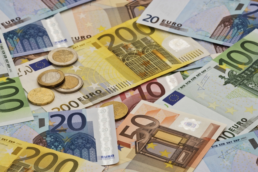Zbog kredita i nelikvidnosti banke povećale naknade i provizije