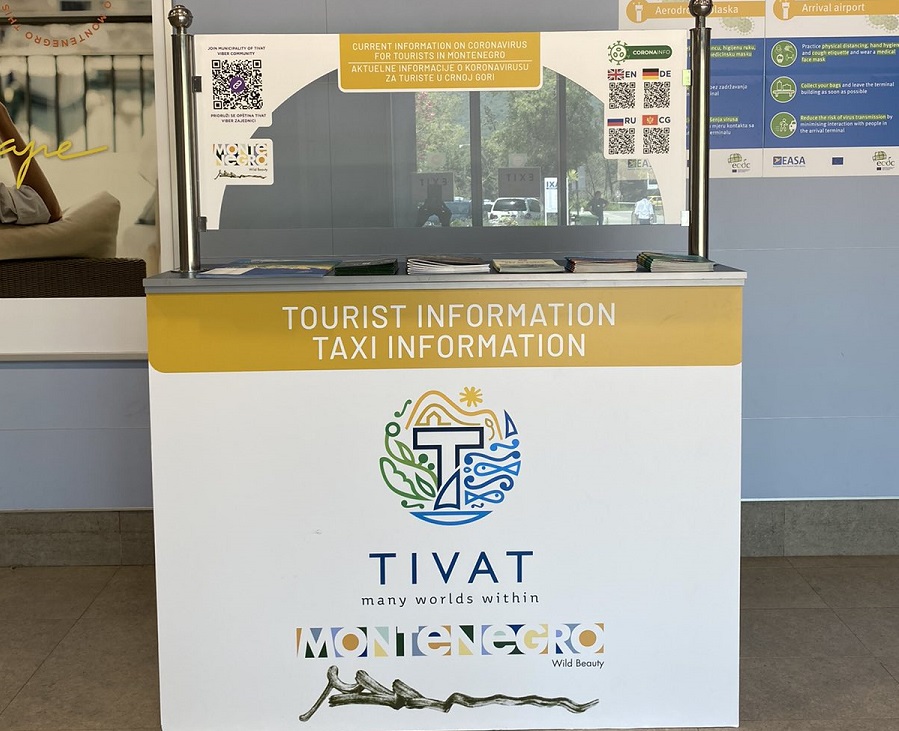 Otvoren turistički info punkt na Aerodromu Tivat i uveden red ispred dolaznog terminala