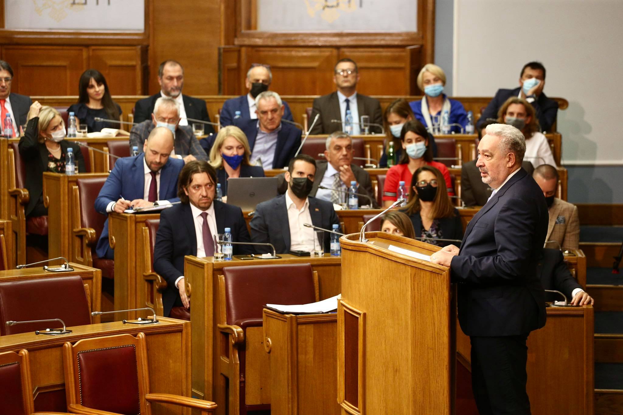 PROČITAJTE ŠTA PIŠE U PREDLOGU ZA GLASANJE O NEPOVJERENJU VLADI: U institucijama se odigrava bezakonje i progon neistomišljenika