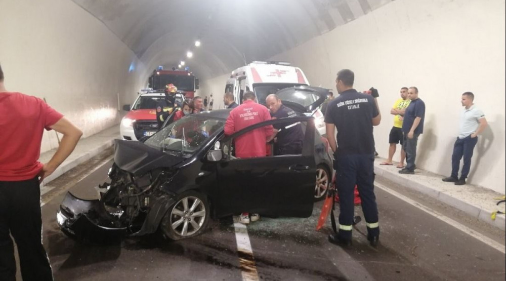 Povrijeđena jedna osoba u saobraćajnoj nesreći u Njegušima